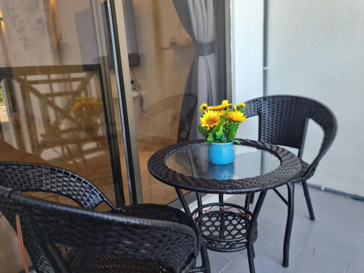 1-10pax Doorstep Private & Swimming Pool Apartment