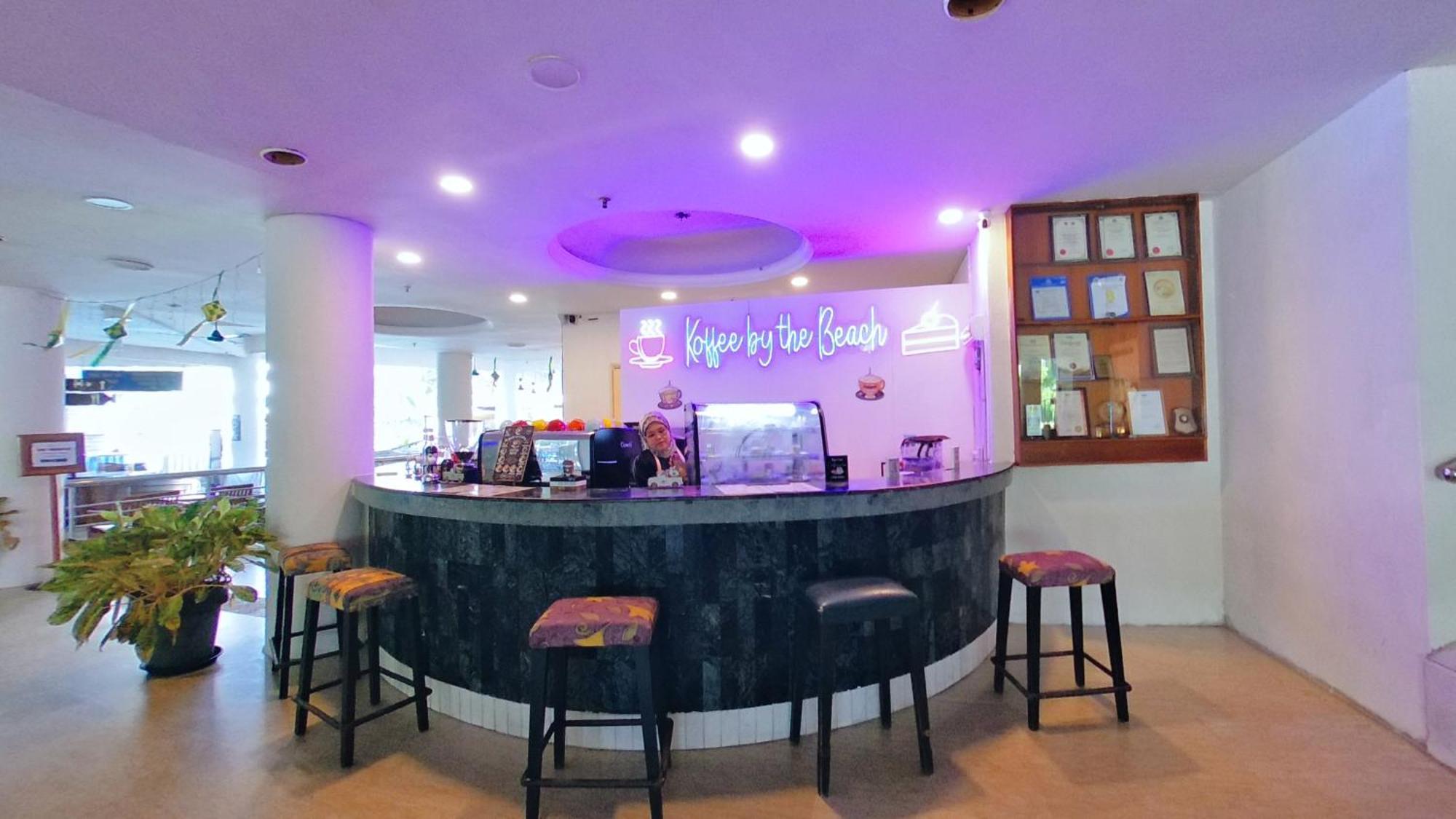 Apartment 1-10pax Doorstep Private & Swimming Pool Port Dickson