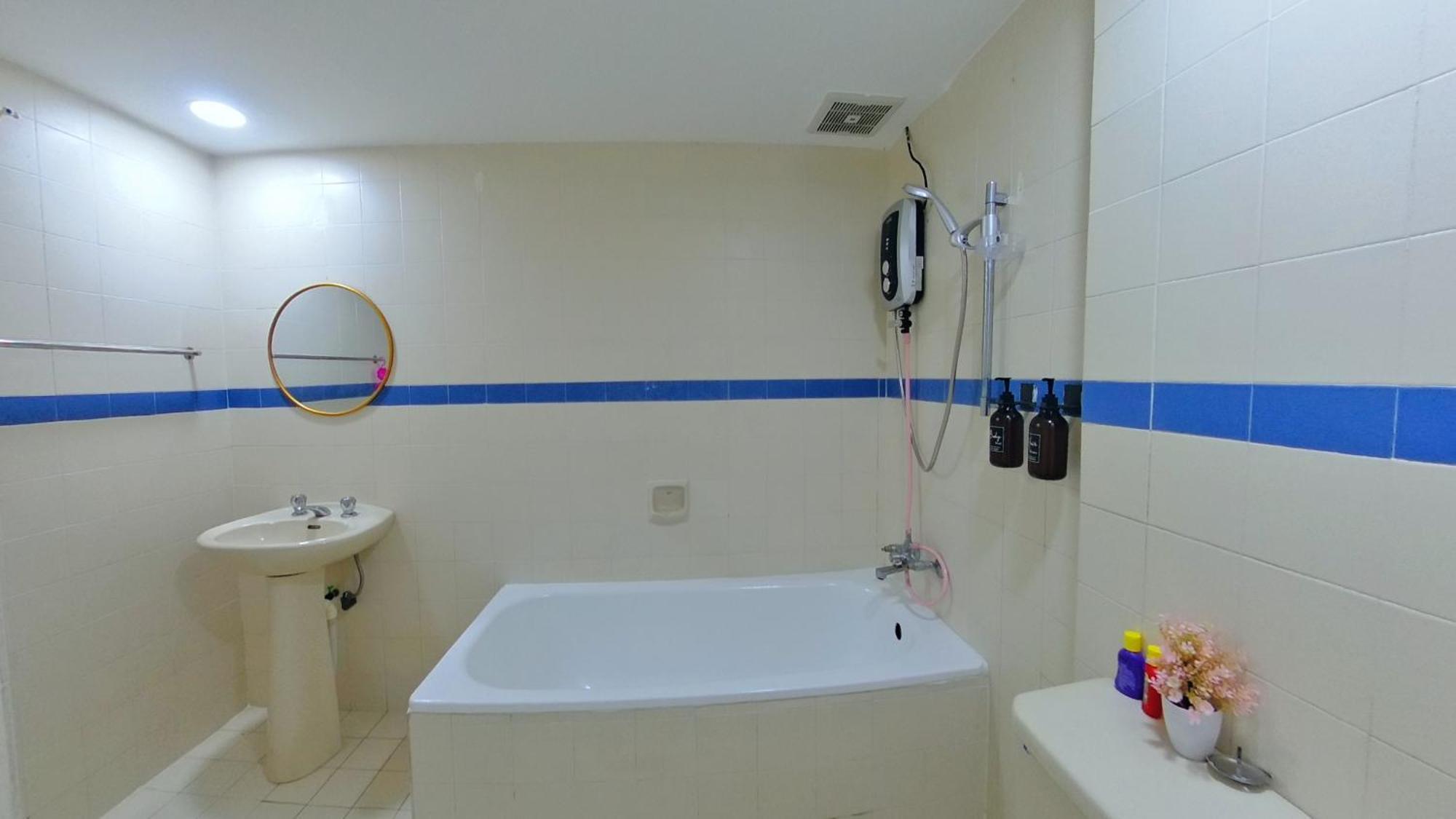 1-10pax Doorstep Private & Swimming Pool *